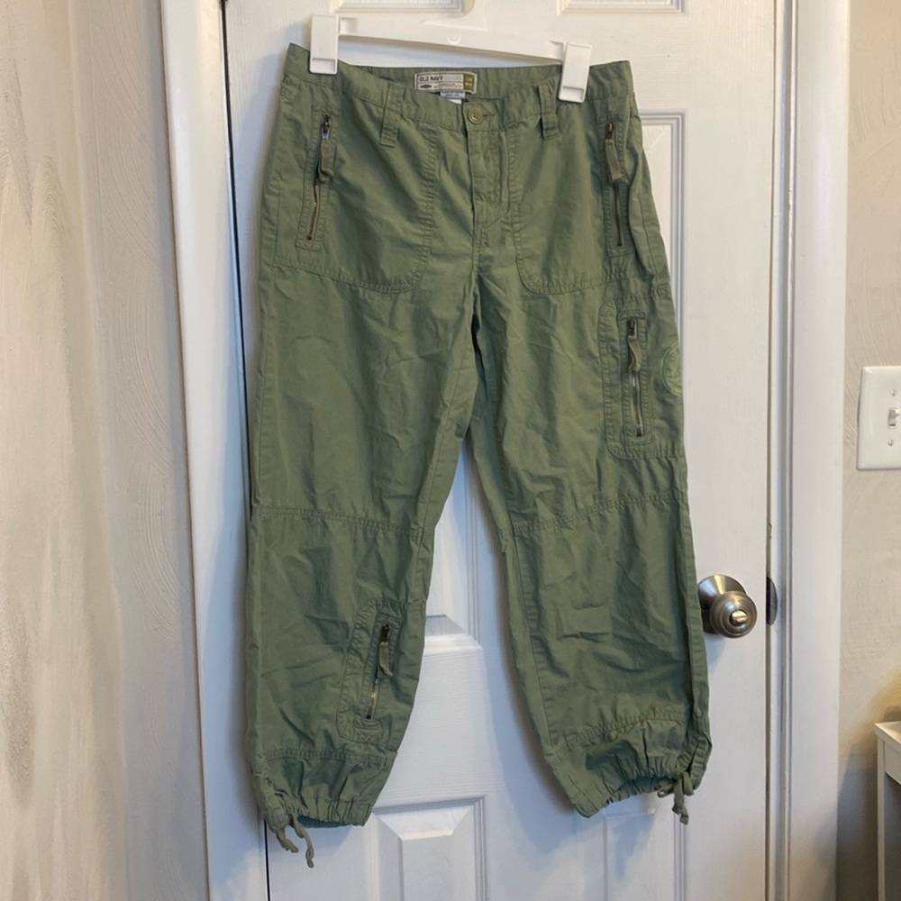 Old Navy Low Waist Capris (INV# 60)